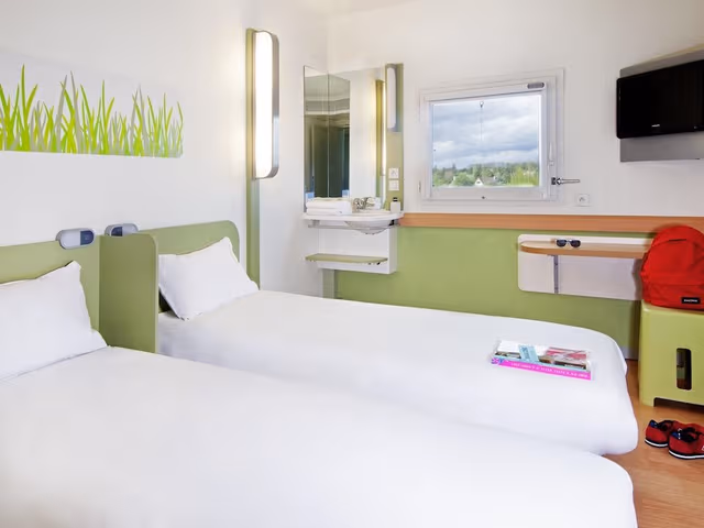 Standard Room, 2 Twin Beds