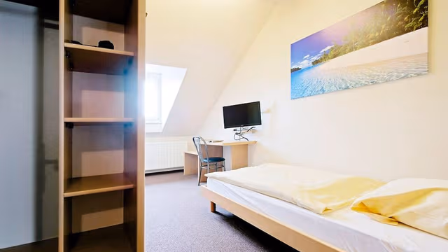 Standard Single Room