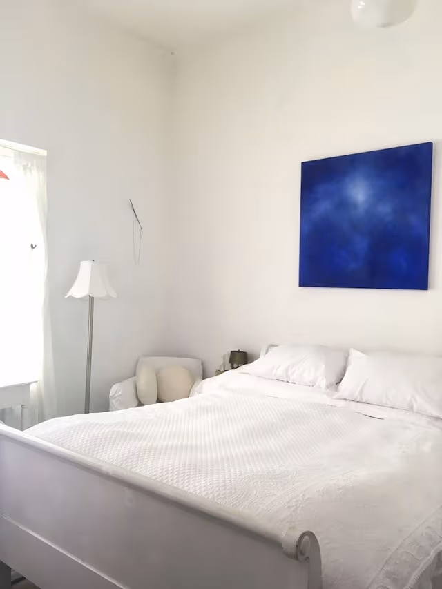 Des Artistes Master Bedroom