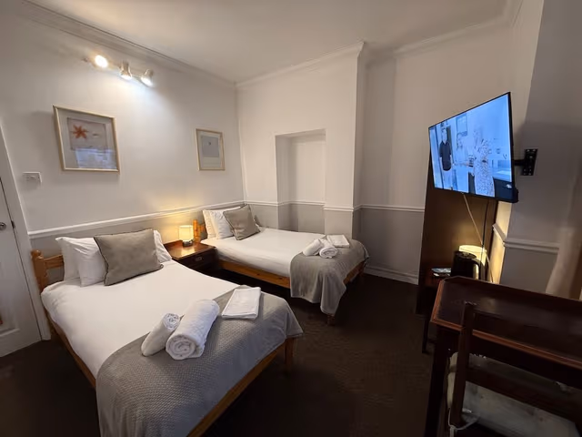 Standard Twin Room, Shared Bathroom