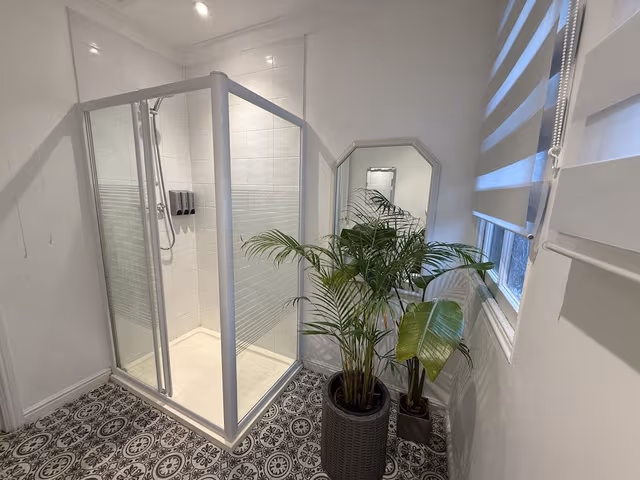 Standard Twin Room, Shared Bathroom