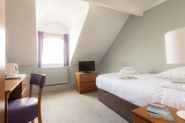Standard Single Room