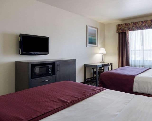 Standard Room, 2 Queen Beds, Non Smoking