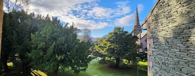 Deluxe Double Room, 1 King Bed, Mountain View