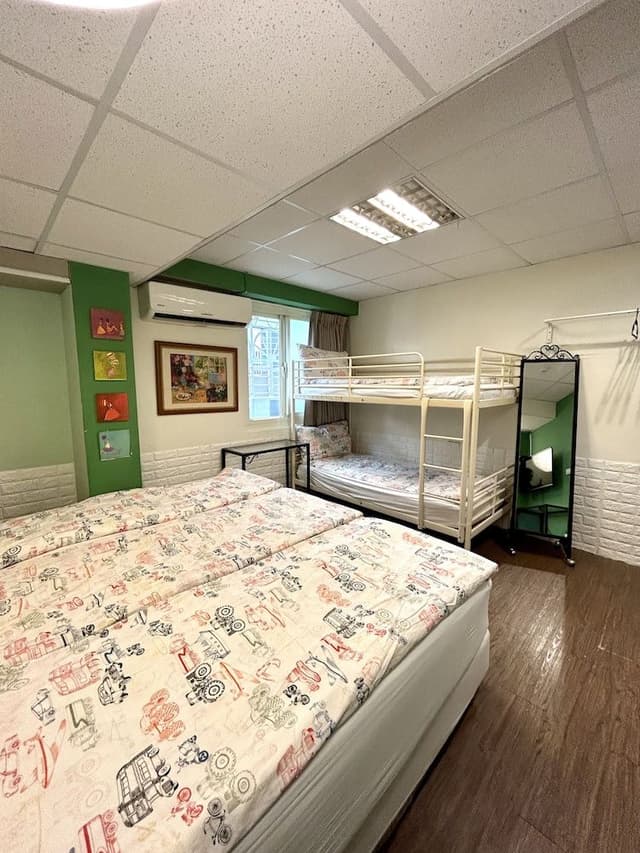 Family Room for 5