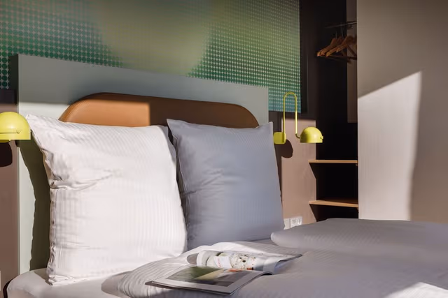 Standard Twin Room