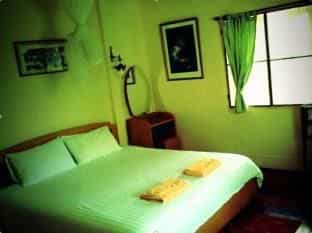 Baan Somboon Guesthouse Baan Somboon Guesthouse