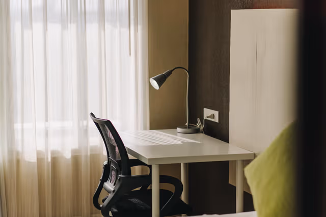 Deluxe Twin Bed