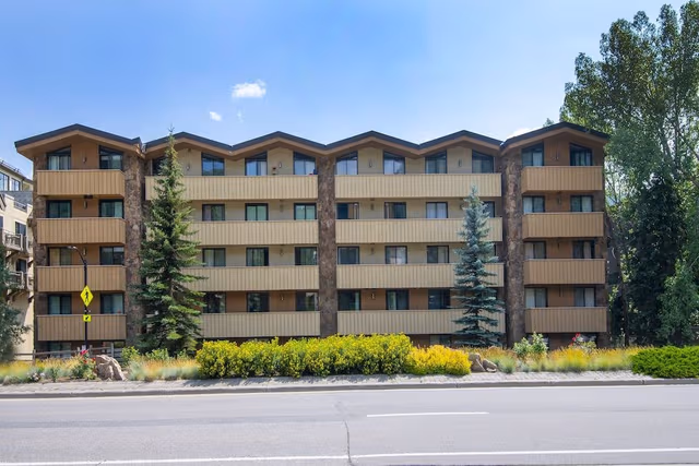 Condo, 4 Bedrooms