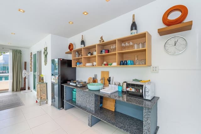 Penthouse 2-Bedroom Suite with Sea View