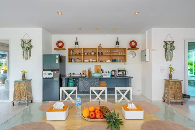 Penthouse 2-Bedroom Suite with Sea View
