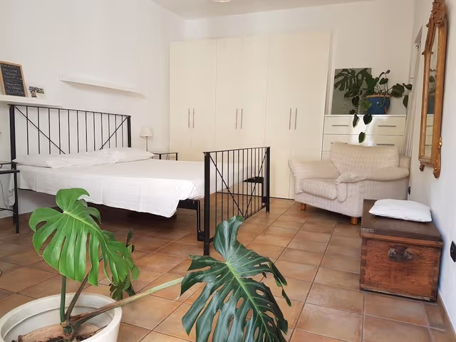 Bedroom with double bed