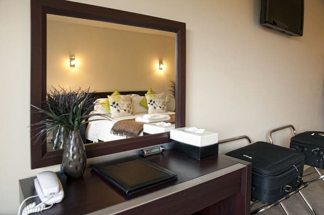 Standard Room, 1 Queen Bed, Balcony
