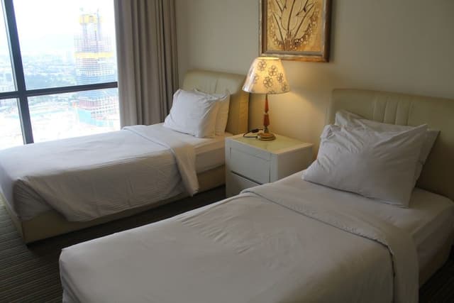 Family Room, 2 Bedrooms