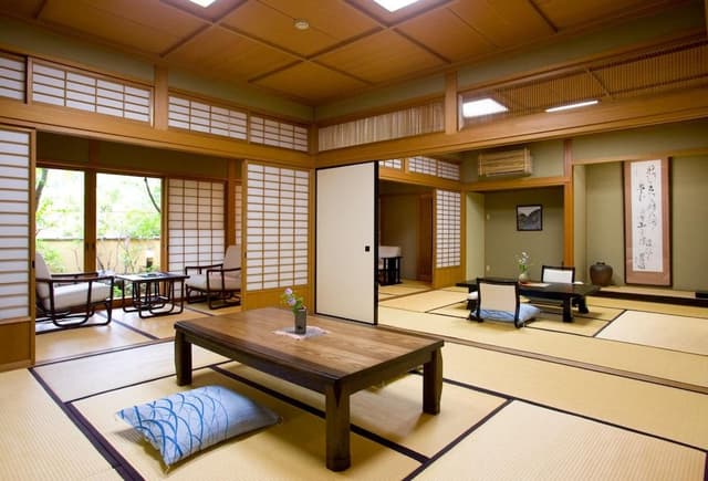 Connecting Japanese Room with Porch and Open-air Bath