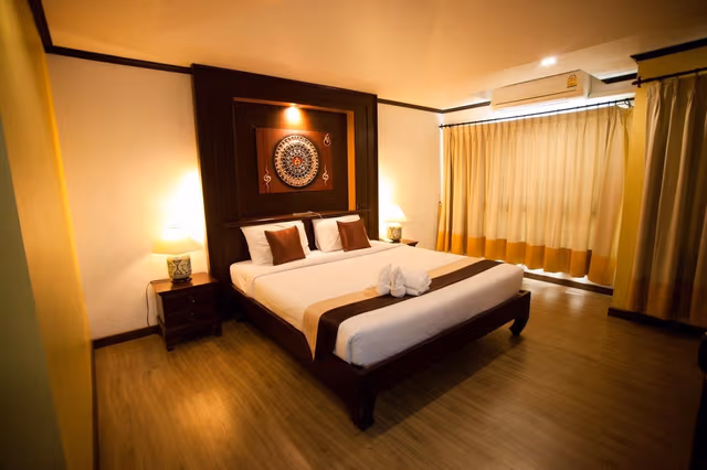 Deluxe Double Bed