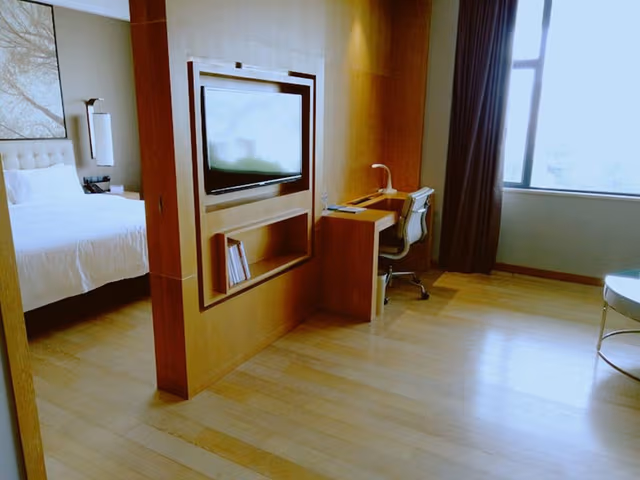 Garden View Suite