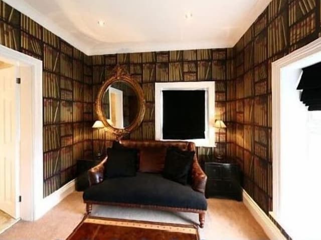 Room, 1 King Bed (Tudor Suite)
