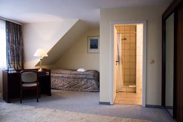 Basic Triple Room