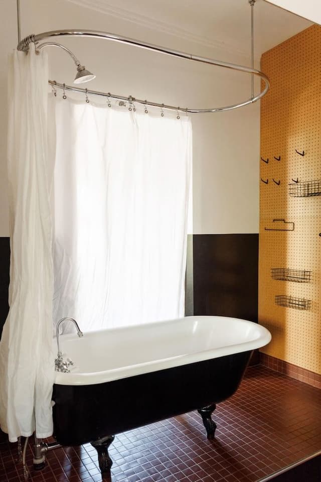 King Suite (Self Check-in)