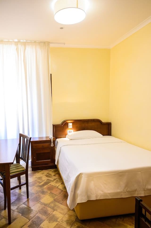 Basic Double Room