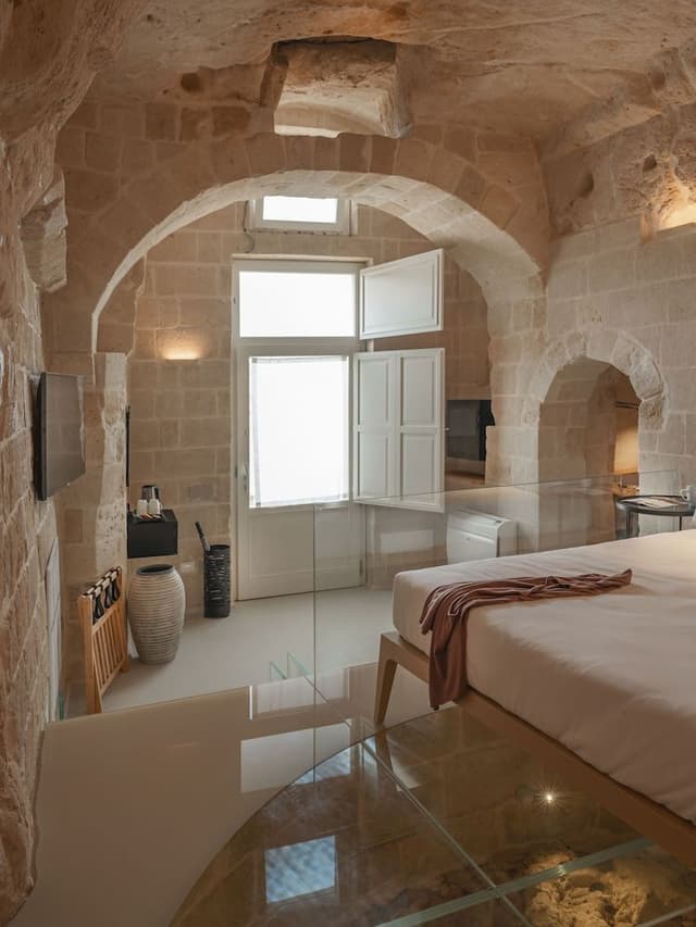 Suite (Grotta)