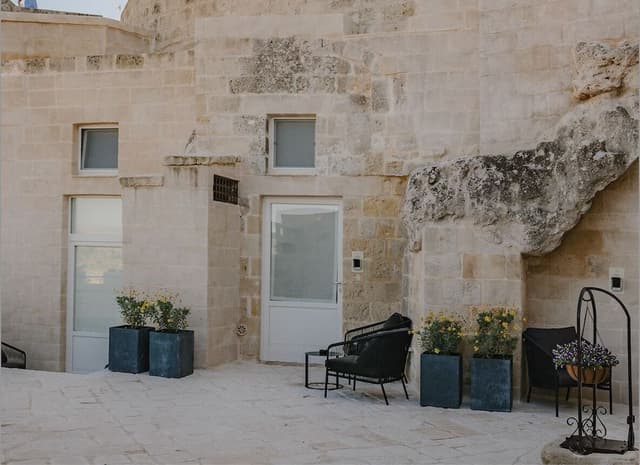 Suite (Grotta)
