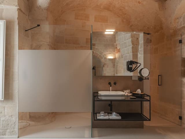 Suite (Grotta)