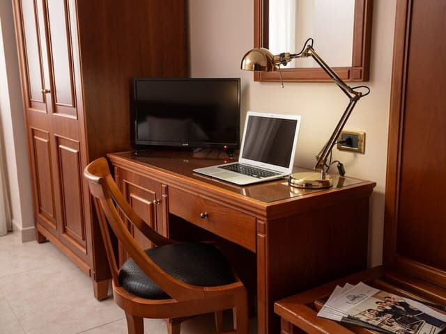 Superior Triple Room (Letto Matrimoniale e 1 Letto Singolo)