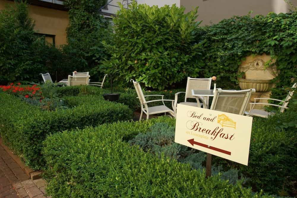 Bed & Breakfast am Luisenplatz Bed & Breakfast am Luisenplatz