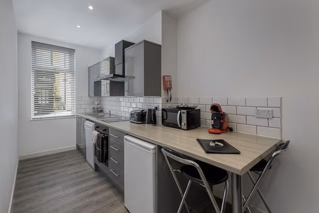Apartment, Private Bathroom (Bairstow Room 1/2)