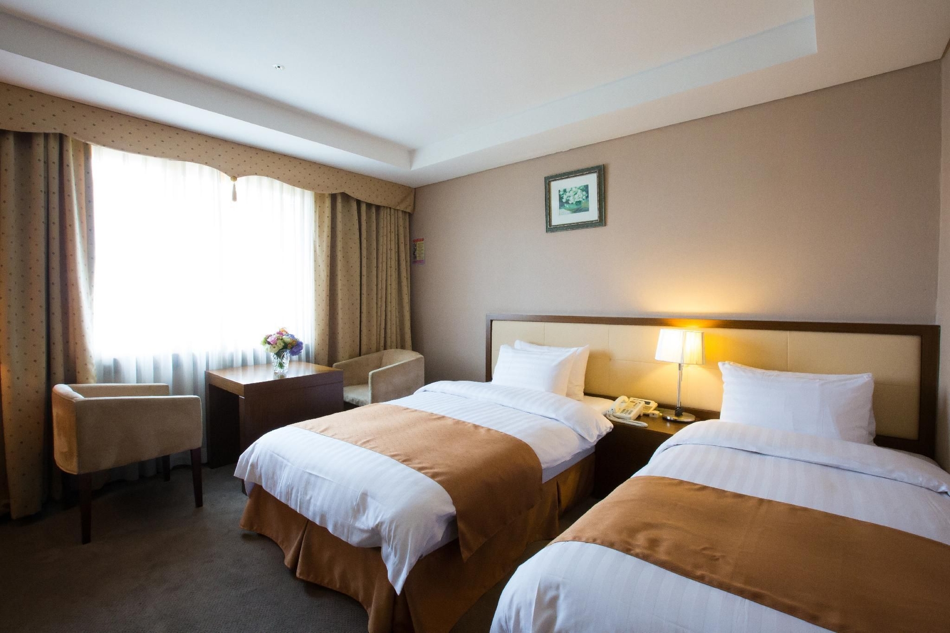 โรงแรมซามจุง (Hotel Samjung)3