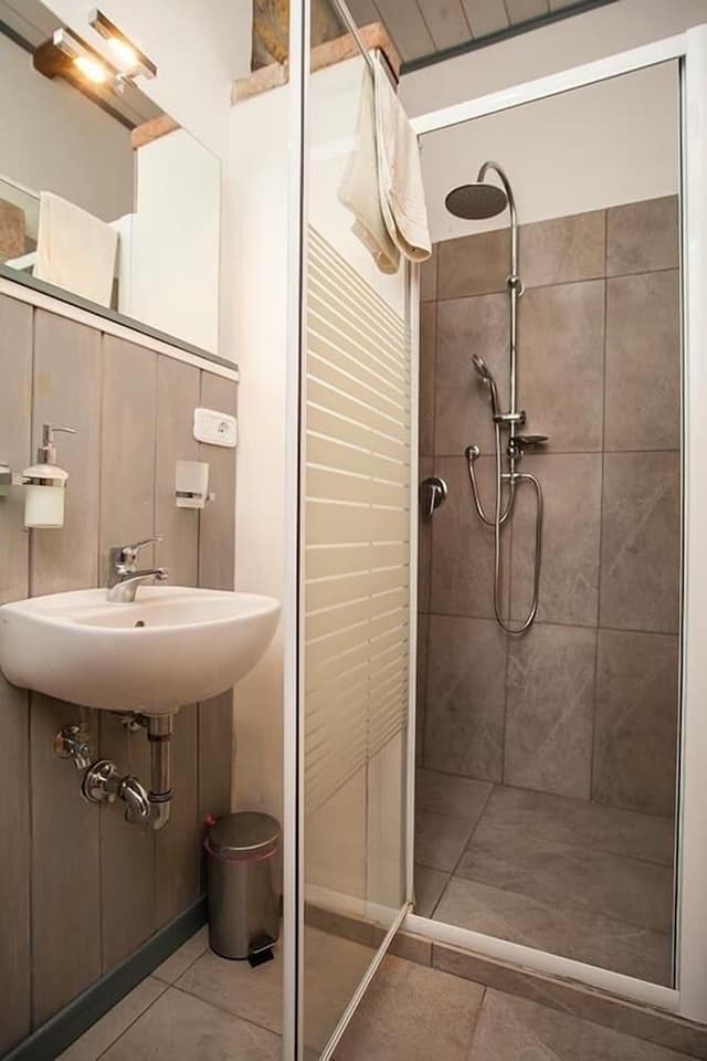 Standard Double or Twin Room, Ensuite