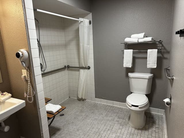Standard Room, 2 Queen Beds, Accessible, Non Smoking
