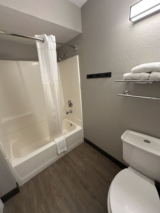 Standard Room, 2 Queen Beds, Non Smoking, Refrigerator