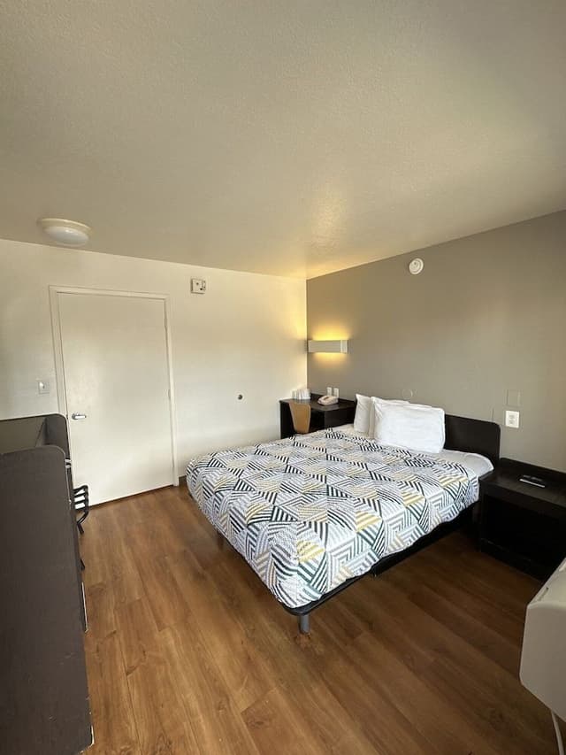 Standard Room, 1 Double Bed, Accessible, Non Smoking