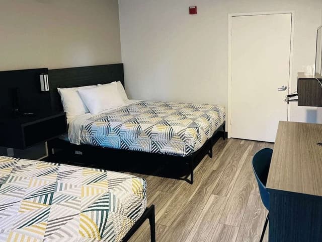 Standard Room, 2 Queen Beds, Accessible, Non Smoking