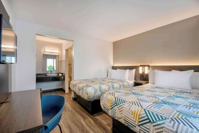 Standard Room, 2 Queen Beds, Accessible, Non Smoking