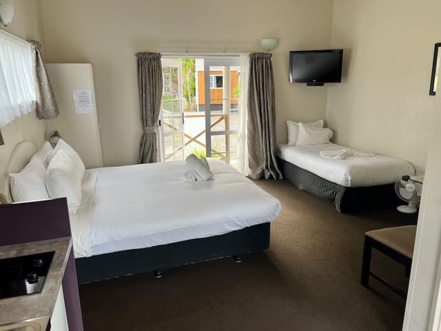 Standard Studio (Ground Floor Suite)