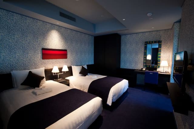 Suite Twin Room, Non Smoking (Highest floor)