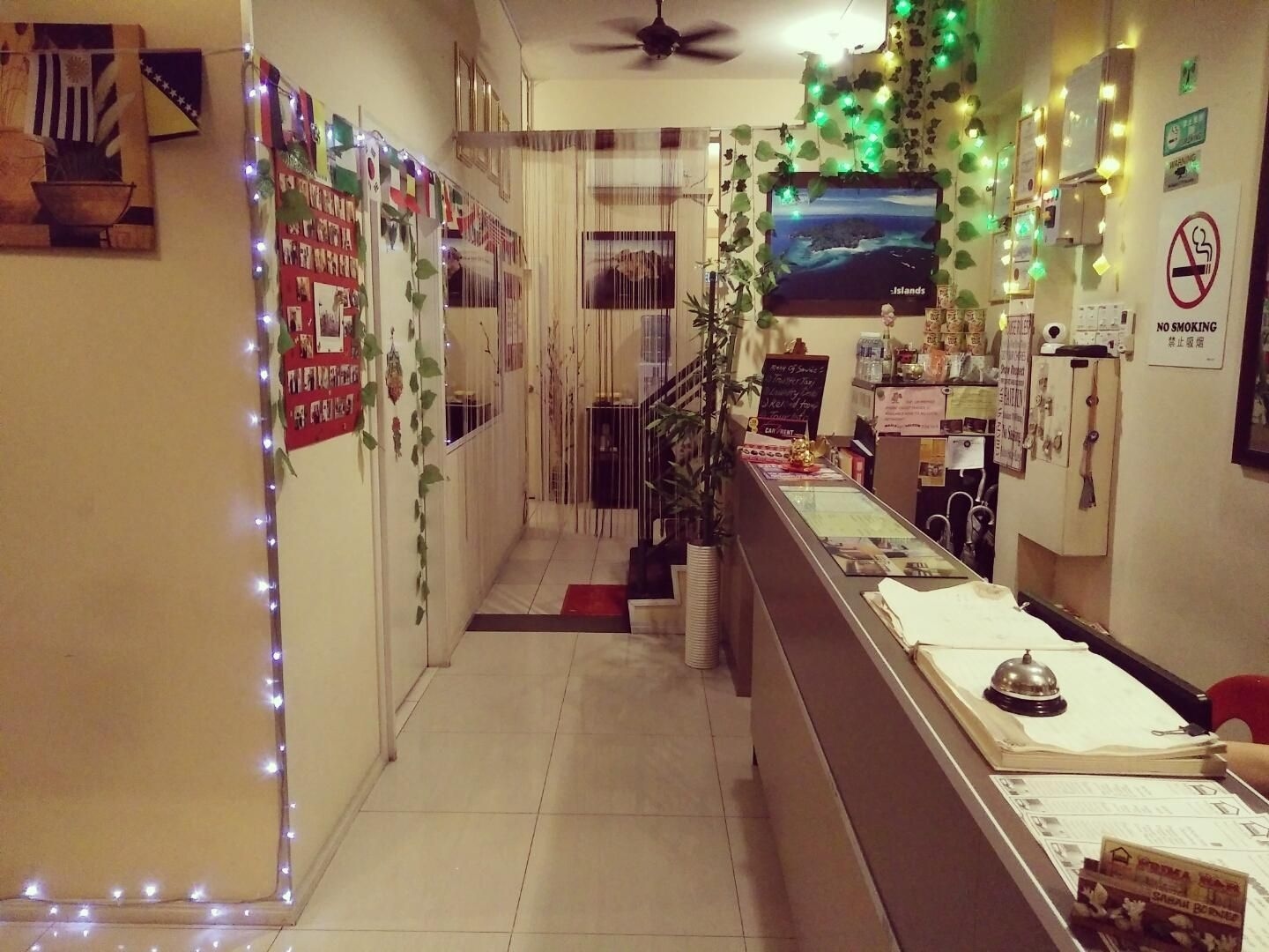 Prima B & B Hostel0
