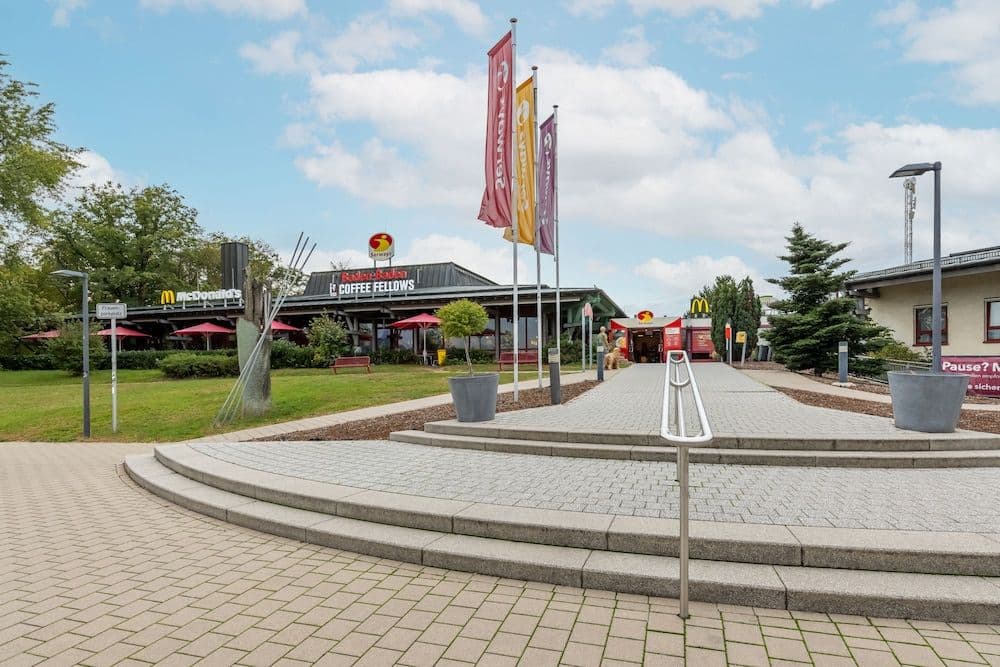 Autobahnrasthaus und Motel Baden-Baden Autobahnrasthaus und Motel Baden-Baden