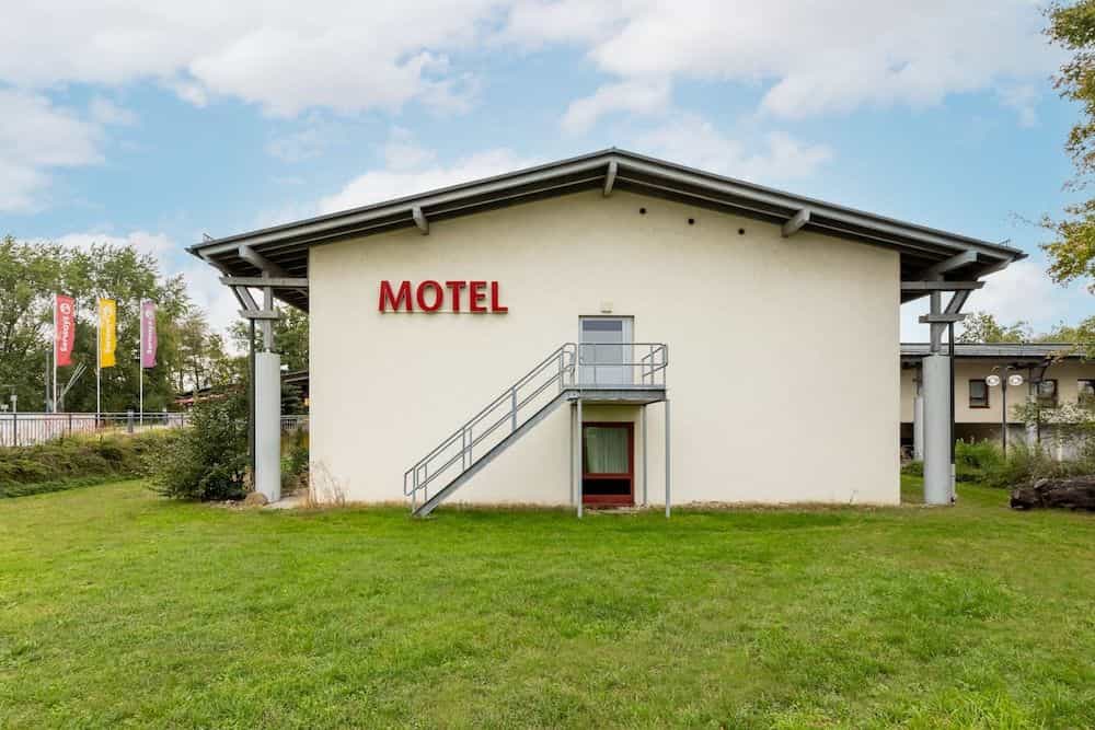 Autobahnrasthaus und Motel Baden-Baden Autobahnrasthaus und Motel Baden-Baden