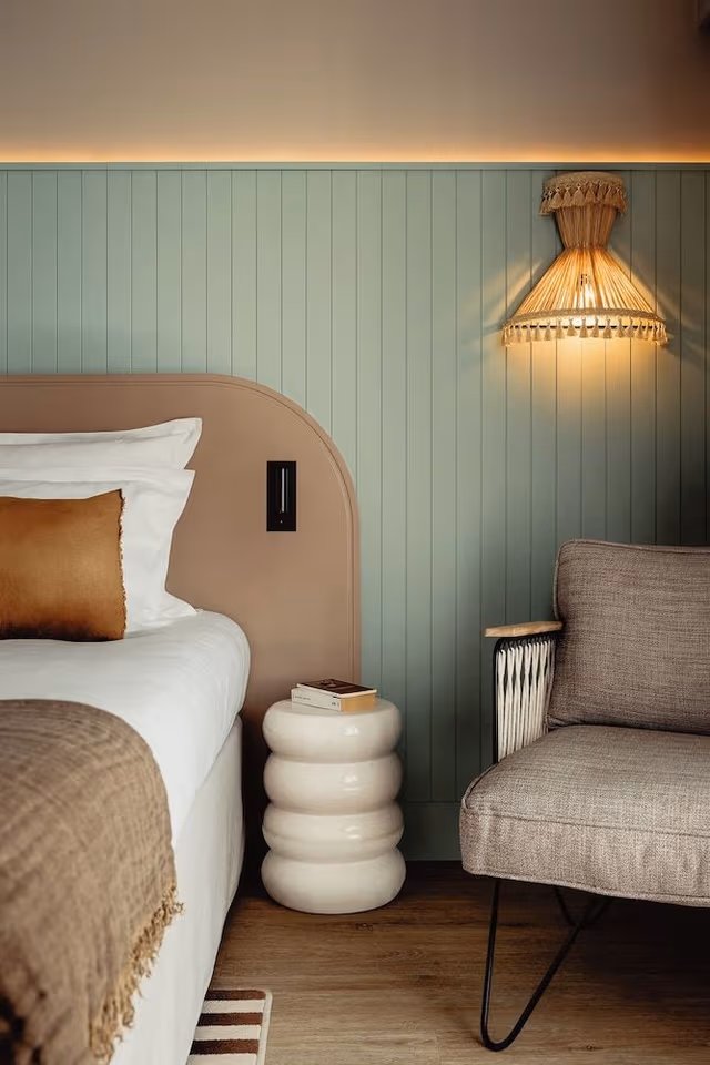 Garden level Deluxe Room with terrace - full sea view