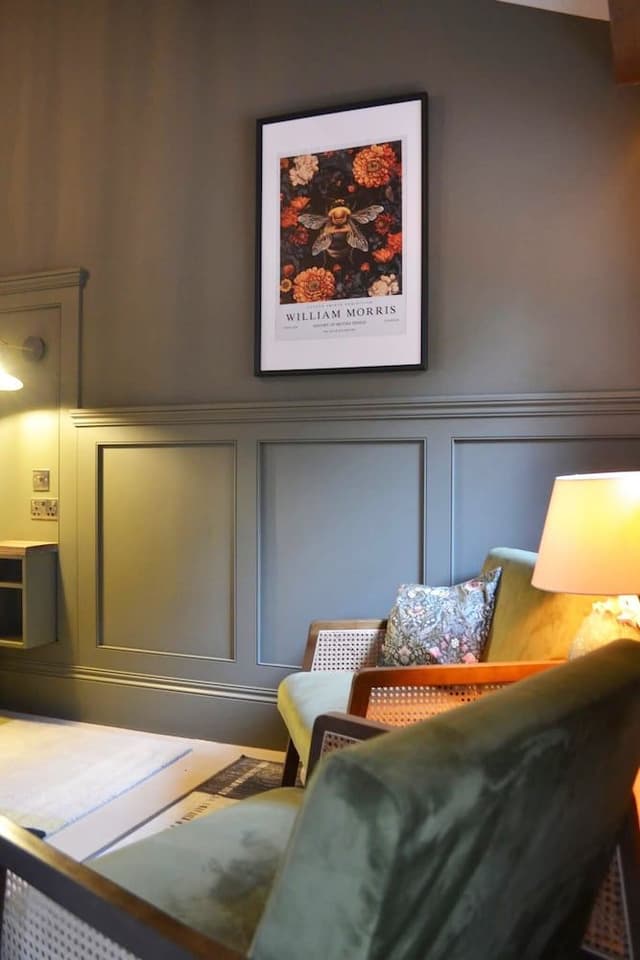 Deluxe Double Room (King Room 15)