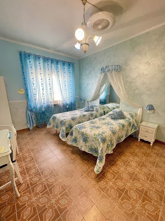 Double or Twin Room, Shared Bathroom
