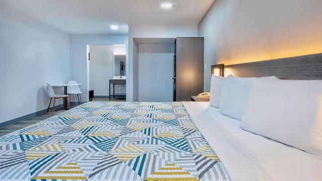 Standard Room, 1 King Bed, Non Smoking