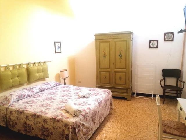 Triple Room, Shared Bathroom
