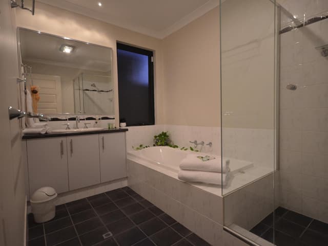 Queen Room with Shared Bathroom