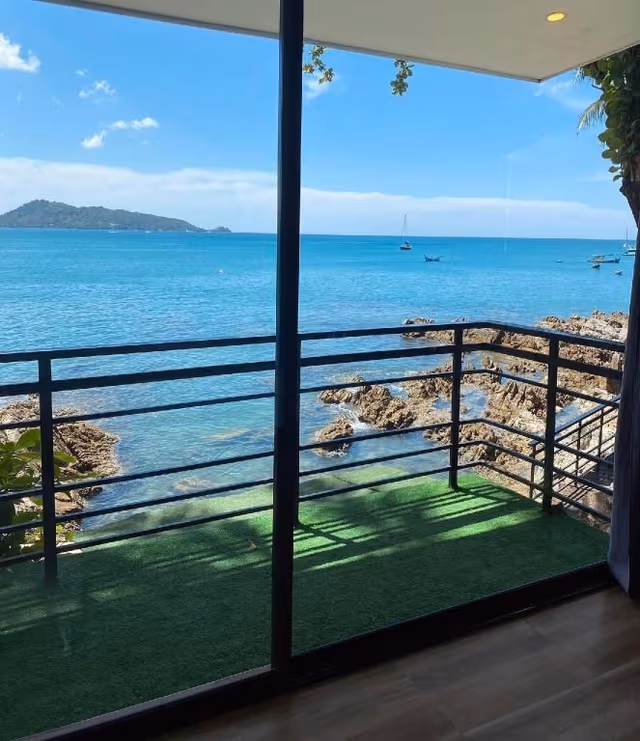 Family Room with Sea View